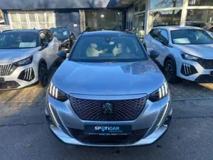 Peugeot 2008 Bild 2