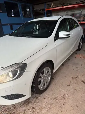 Mercedes-Benz A 180 A 180 2Style