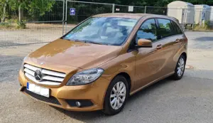 Mercedes-Benz B 180 B 180 (BlueEFFICIENCY) 7G-DCT