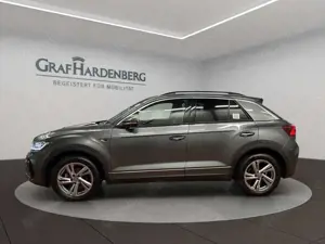 Volkswagen T-Roc 1.5 TSI DSG R-Line AK Kamera ACC Navi Bild 2
