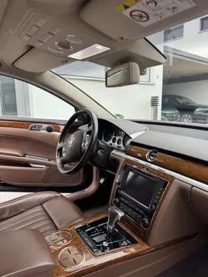 Volkswagen Phaeton