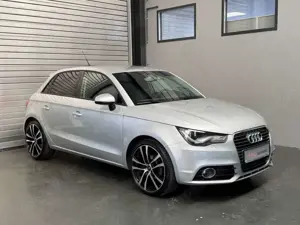 Audi A1 Sportback ambition/Navi/Xenon/Sitzheizung/PDC