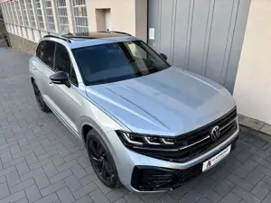 Volkswagen Touareg 3.0 TDI 210 kW 4Motion R-Line Final Edition Bild 3