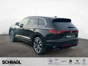 Volkswagen Touareg 3.0 V6 TDI 4MOTION+R-LINE+AHK+PANO+LUFT Bild 3