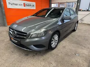 Mercedes-Benz A 200 A200 Automatik Navi Parktronic Sitzheizung