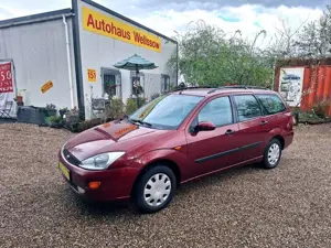 Ford Focus Focus Turnier 1.6 TÜV NEU + Gewährleistung ! Bild 2