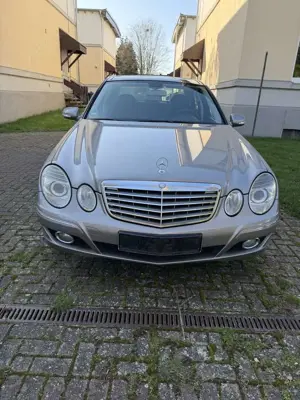 Mercedes-Benz E 280 CDI 7G-TRONIC Elegance, PANORAMA DACH MEMORY….