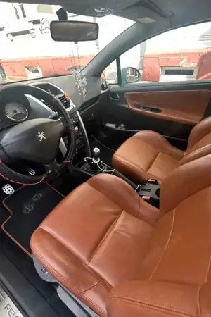 Peugeot 207 Bild 4