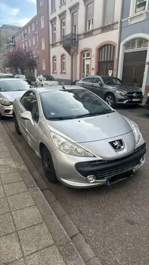 Peugeot 207 Bild 2