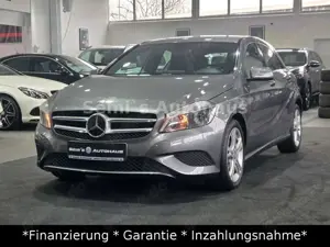 Mercedes-Benz A 180 Urban BlueEfficiency|Navi|R-Kam|