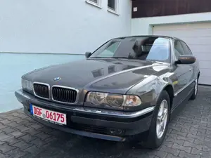 BMW 730 d 2.HDKomfortsitze+S.Dach+AHK+4xSitzheizung Bild 4