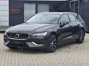 Volvo V60 Essential T6 Recharge Plug-In Hybrid AWD AHK