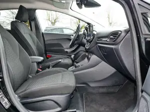 Ford Fiesta Titanium Sicht-Pkt+Easy-Parking-Pkt+Klima Klima Bild 4