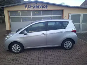 Toyota Verso-S