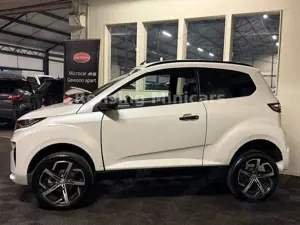 Aixam Crossover S10 WIE NEU WEISS Mopedauto Microcar Bild 3