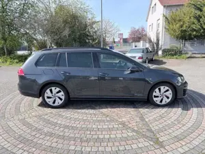 Volkswagen Golf VII Variant GTD BMT Panoramadach,Xenon,Navi Bild 4