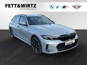BMW 330 i xDrive Touring M Sport Pro|AHK|Pano|19"LM