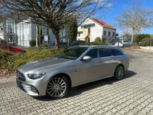 Mercedes-Benz E 300 de Plug In T-Modell AMG Voll