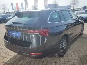 Skoda Octavia III Combi 2.0 TDI DSG Style Matrix AHK RFK HeadUp Bild 5