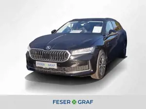 Skoda Superb Combi 2.0 TDI Selection DSG AHK Navi RüKa