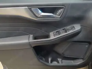 Ford Kuga 1.5 EcoBlue Aut. TITANIUM Bild 4