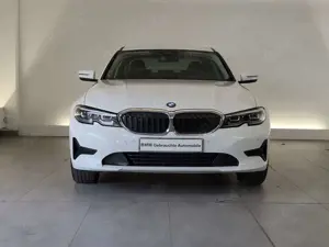 BMW 330 e Limousine Bild 2