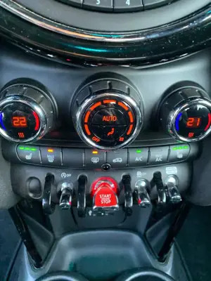 MINI Cooper Cabrio Cabrio mit Schiebedach Funktion Irrtum vorbehalten