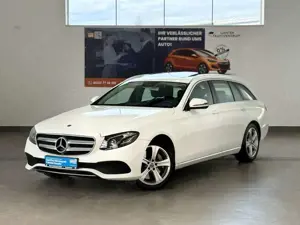 Mercedes-Benz E 200 2.0 CGI AHK+360 KAMERA+NAVI