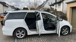 Mitsubishi Grandis 2.4 Inform Bild 5