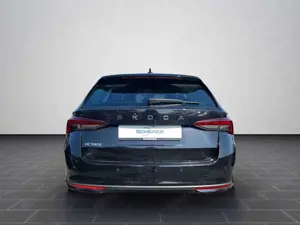 Skoda Octavia Combi Selection 2.0 TDI DSG STANDHZG NAV Bild 5