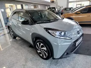 Toyota Aygo X Teamplayer *KAMERA/SHZ/CARPLAY*