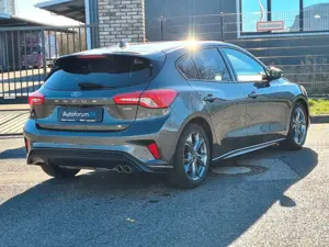 Ford Focus Lim. ST-Line X*Navi*RFK*PDC*LED* Bild 5