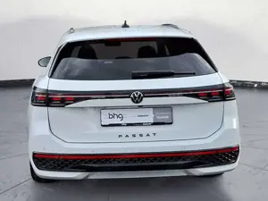 Volkswagen Passat Variant 2.0TDI DSG R-Line BlackStyle AHK Bild 5