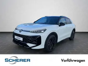 Volkswagen T-Roc 1.5 eTSI *R-Line* DSG Pano AHK Navi ACC RF