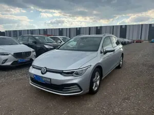 Volkswagen Golf VIII Variant/ACC/PANO/Kamera/Lenkrad Heizba