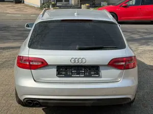 Audi A4 Avant Ambiente NAVI XENON SHZ Tempomat Bild 5