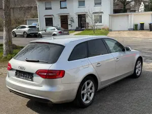 Audi A4 Avant Ambiente NAVI XENON SHZ Tempomat Bild 4