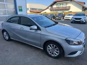 Mercedes-Benz A 180 A 180 BlueEfficiency (176.042)