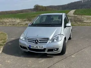Mercedes-Benz A 180 A 180 BlueEFFICIENCY Avantgarde