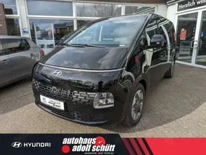 Hyundai STARIA 9-Sitzer 2.2 CRDi 8 A/T 4WD TREND Pano