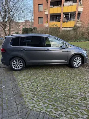 Volkswagen Touran Touran Diesel 2.0 TDI SCR (BlueMotion Technology) Highline Bild 5