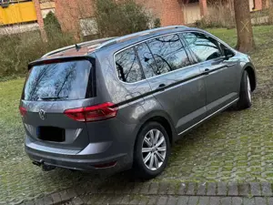 Volkswagen Touran Touran Diesel 2.0 TDI SCR (BlueMotion Technology) Highline Bild 4