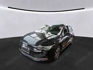 Volkswagen Golf VIII 1.5 eTSI DSG ACTIVE +LED +ACC +VIRTUAL +NAVI
