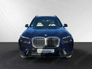 BMW X7 xDrive40d M Sport|Pano|AHK|Autobahnass.|DAProf. Bild 5