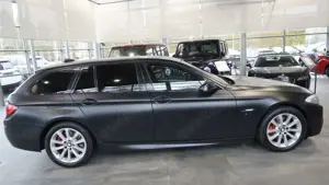 BMW 530 d Touring xDrive M-PAKET*AHK*NAVI*HU-01/28 Bild 4
