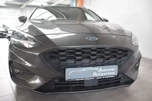 Ford Focus Turnier ST-Line LED Navi HeadUp Kamera