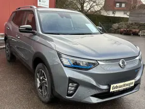 SsangYong Korando E-Motion TITANIUM LM-Räder , Klima , ZV , NAVI Bild 2