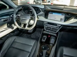 Audi e-tron GT qu.,LED,Pano,Navi+ Bild 5