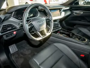 Audi e-tron GT qu.,LED,Pano,Navi+ Bild 4