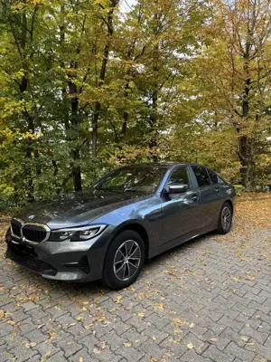 BMW 318 318i Aut. Advantage